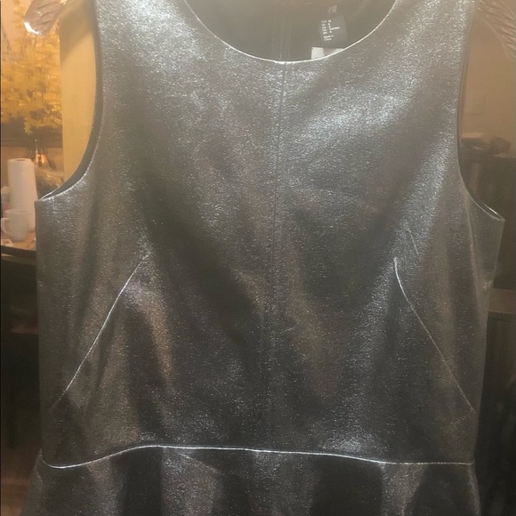 H&M Metallic Top Silver Fitted with peplum waist - Picture 1 of 6